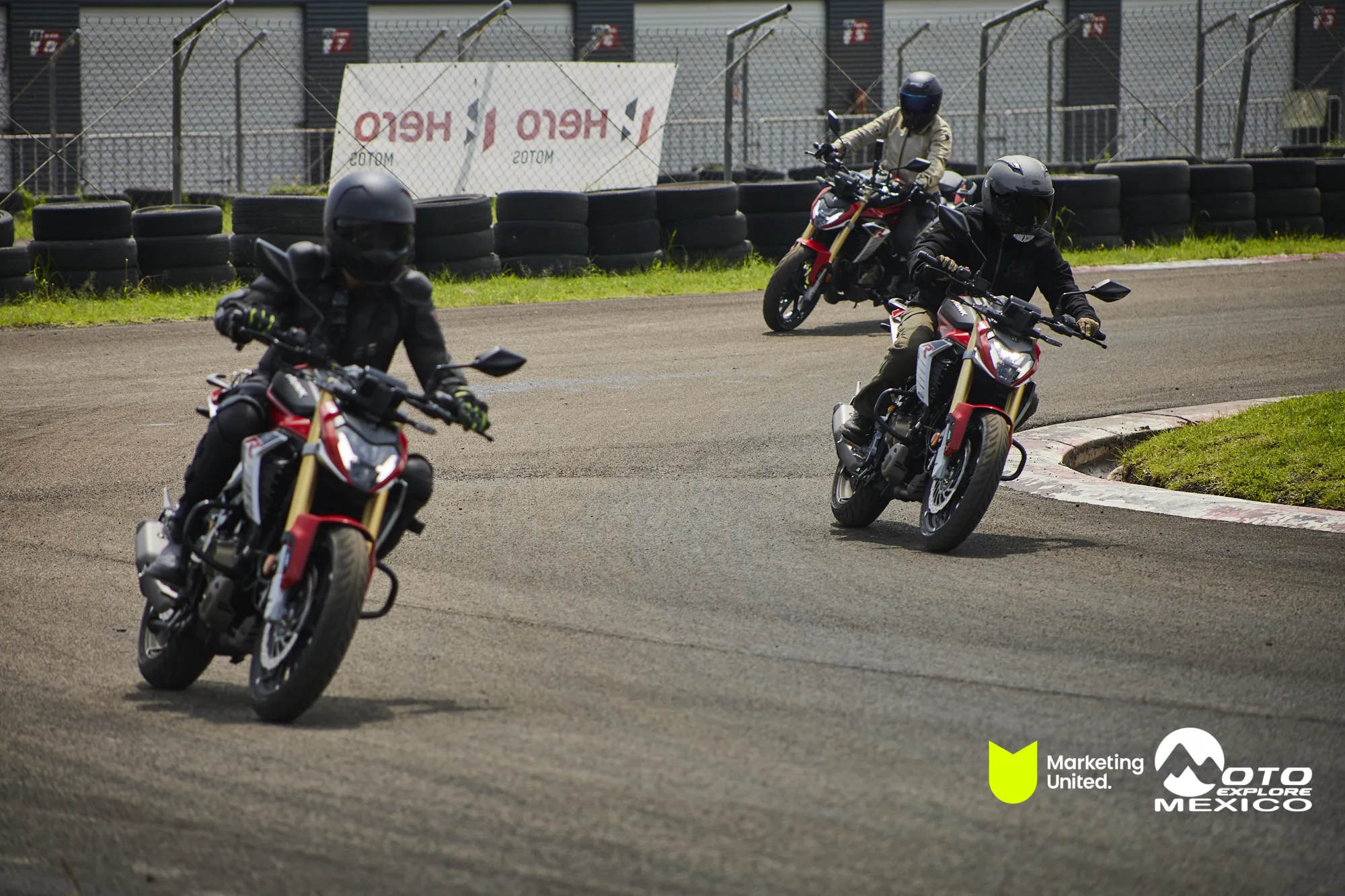 HUNK TRACKDAY 298
